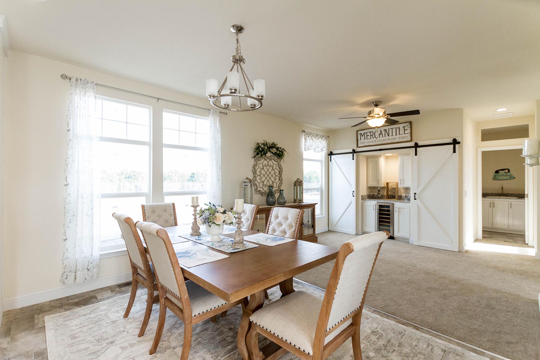 Spacious Dining Area